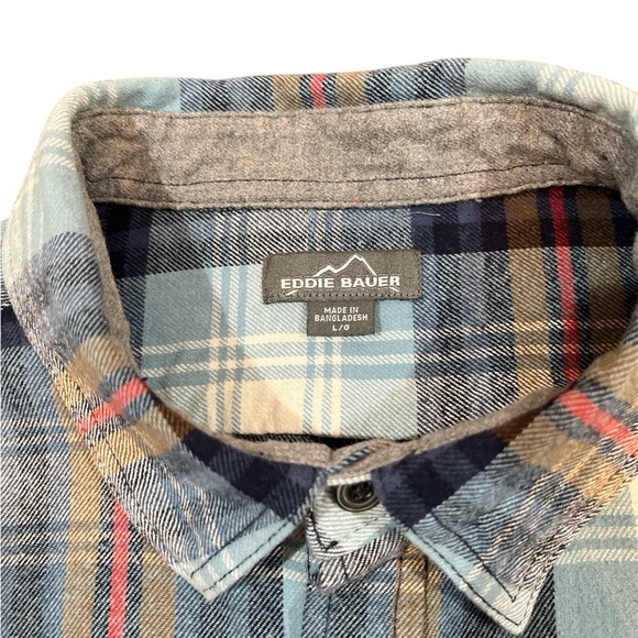 Eddie Men’s Bauer Blue and White Flannel Casual Button Down Shirt - Picture 4 of 5